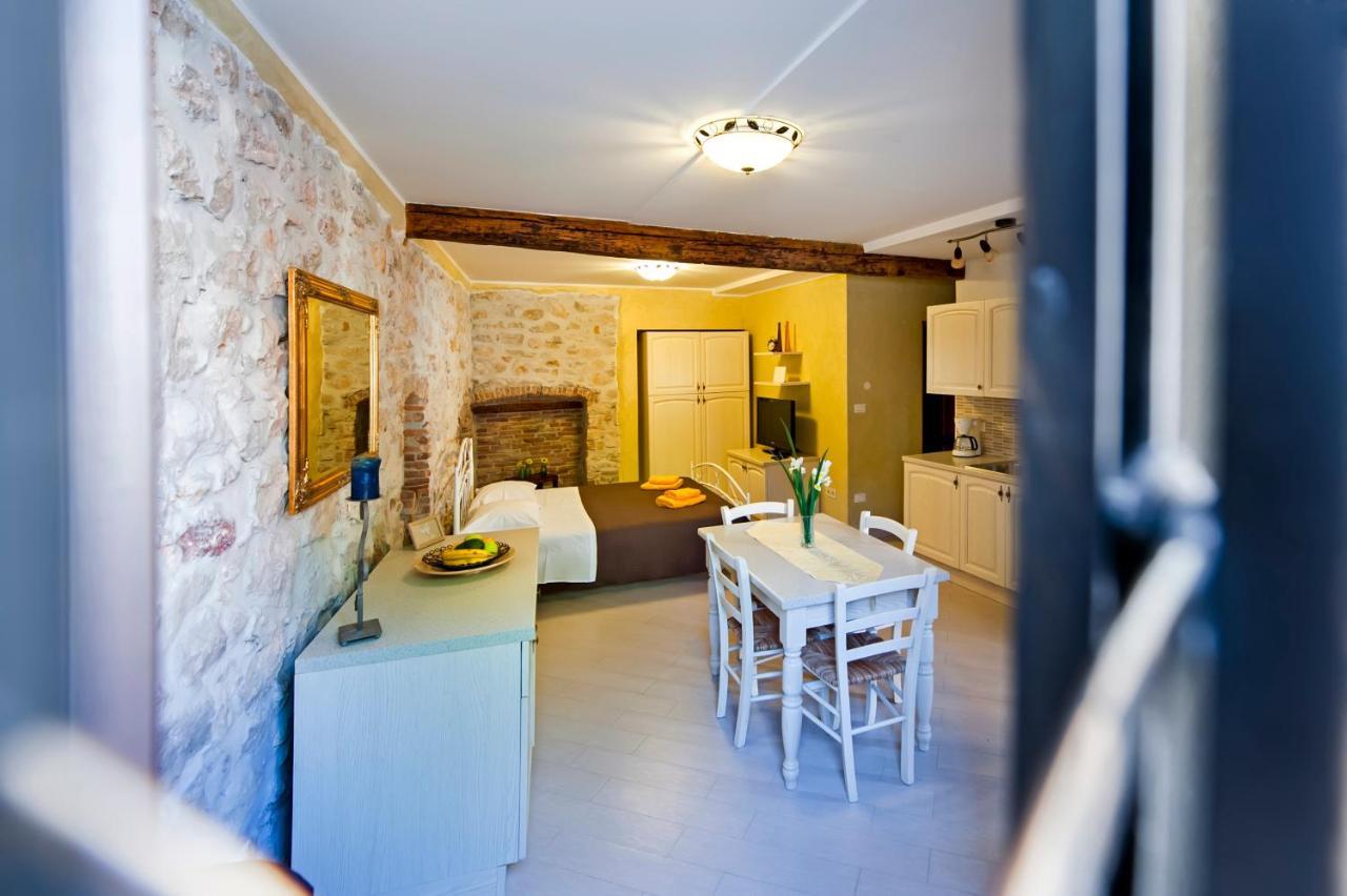 Studio Deamicis Of Downtown Rovinj Διαμέρισμα Εξωτερικό φωτογραφία